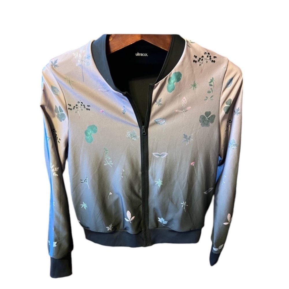 new ultracor zipper jacket size L